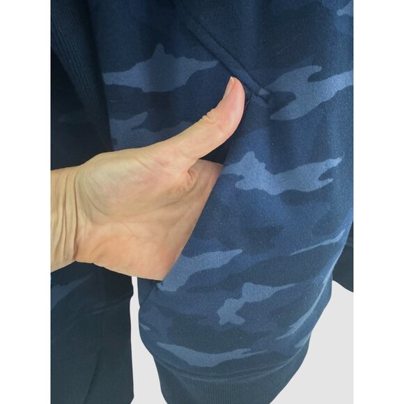 Athleta Triumph Blue Camo Print Full Zip Hoodie Pockets Size L Sweatshirt Jacket - Picture 11 of 15